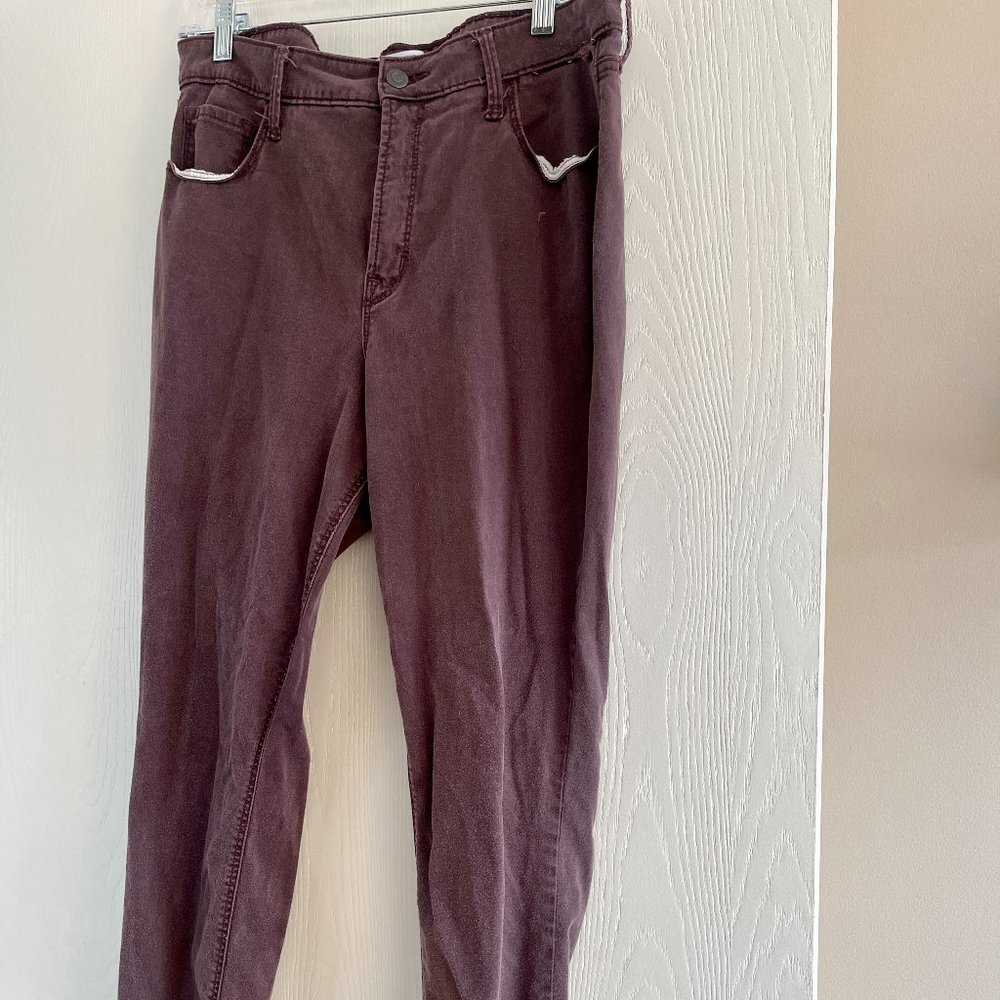 Old Navy Rockstar Super Skinny High Rise Jeans